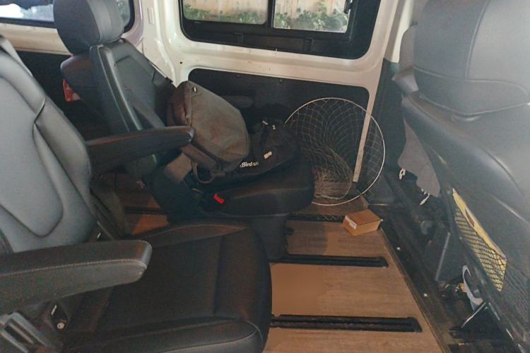 Used Ford Transit 2020 2.0T Diesel Multi-Function Commercial Vehicle Mid-Chassis Low-Roof Design with Dual Rear Doors Emission Standard China V Left Rear Seat