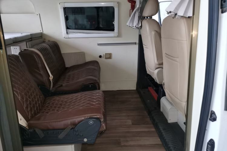 Used Ford Transit 2020 2.0T Gasoline Automatic Multi-Function Commercial Vehicle Mid-axle Low-roof Design with Dual Rear Doors Meeting China VI Emission Standards Left Rear Seat