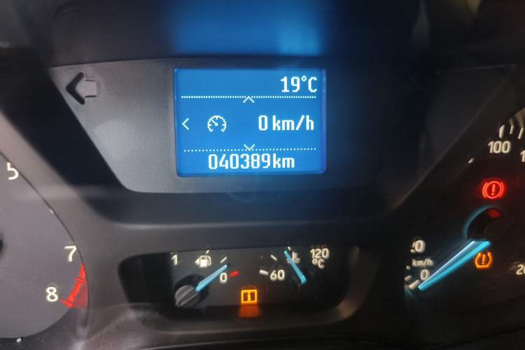 Used Ford Transit 2020 2.0T Gasoline Multi-Function Commercial Vehicle Mid-Drive Low-Roof Design with Dual Rear Doors Meeting China VI Emission Standards Odometer Close Up