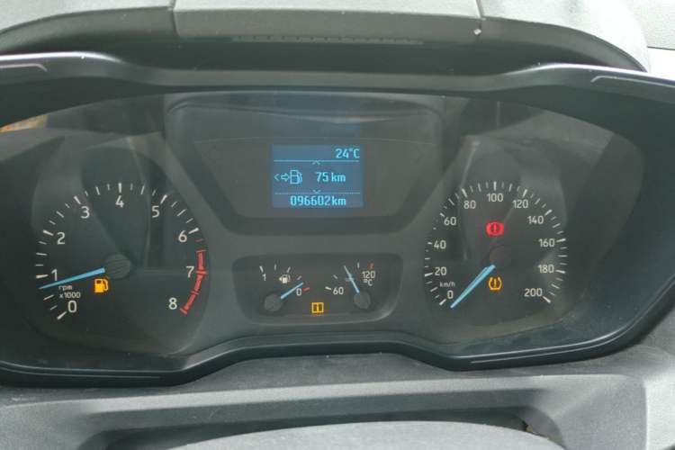 Used Ford Transit 2020 2.0T Gasoline Multi-Function Commercial Vehicle Mid-Drive Low-Roof Design with Dual Rear Doors Meeting China VI Emission Standards Odometer Close Up