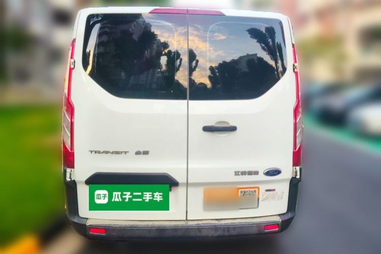 Used Ford Transit 2020 2.0T Diesel Multi-Function Commercial Vehicle Mid-Chassis Low-Roof Design with Dual Rear Doors Meeting China VI Emission Standards Rear