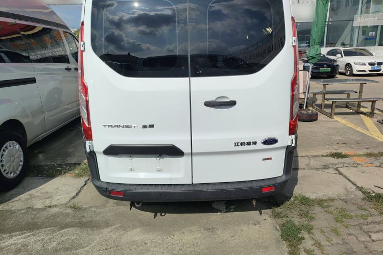 Used Ford Transit 2020 2.0T Diesel Multi-Function Commercial Vehicle Mid-Chassis Low-Roof Design with Dual Rear Doors Meeting China VI Emission Standards Rear