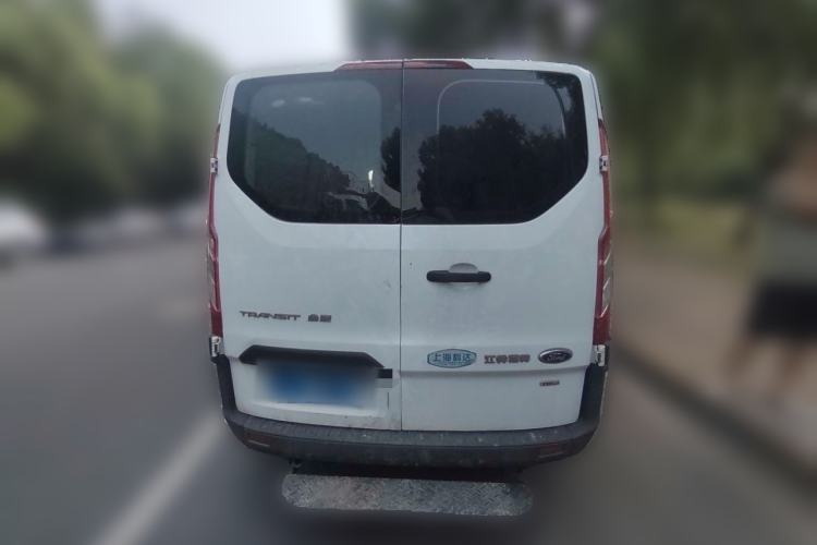 Used Ford Transit 2020 2.0T Diesel Multi-Function Commercial Vehicle Mid-Chassis Low-Roof Design with Dual Rear Doors Meeting China VI Emission Standards Rear