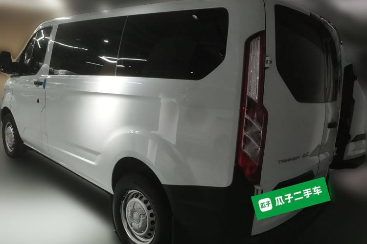 Used Ford Transit 2020 2.0T Diesel Multi-Function Commercial Vehicle Mid-Chassis Low-Roof Design with Dual Rear Doors Meeting China VI Emission Standards Rear Left 45 Deg