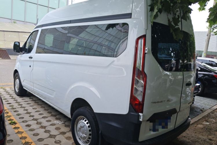 Used Ford Transit 2020 2.0T Gasoline Multi-Function Commercial Vehicle Mid-Drive Low-Roof Design with Dual Rear Doors Meeting China VI Emission Standards Rear Left 45 Deg