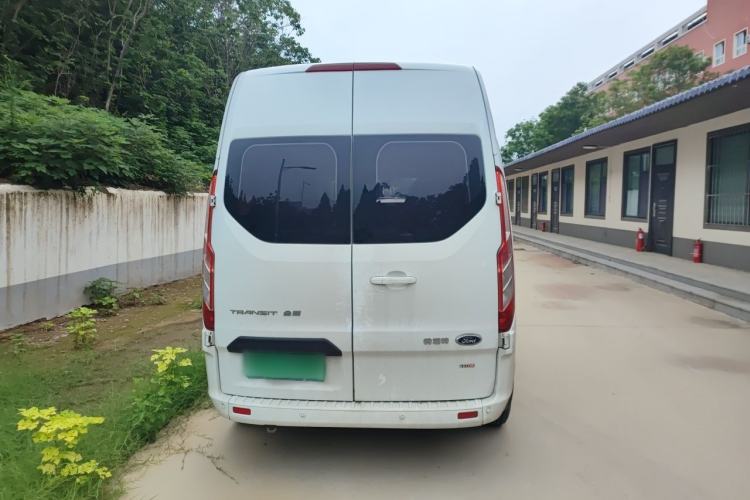Used Ford Transit 2020 2.0T Diesel Multi-Function Commercial Vehicle Mid-Chassis Low-Roof Design with Dual Rear Doors Emission Standard China V Rear