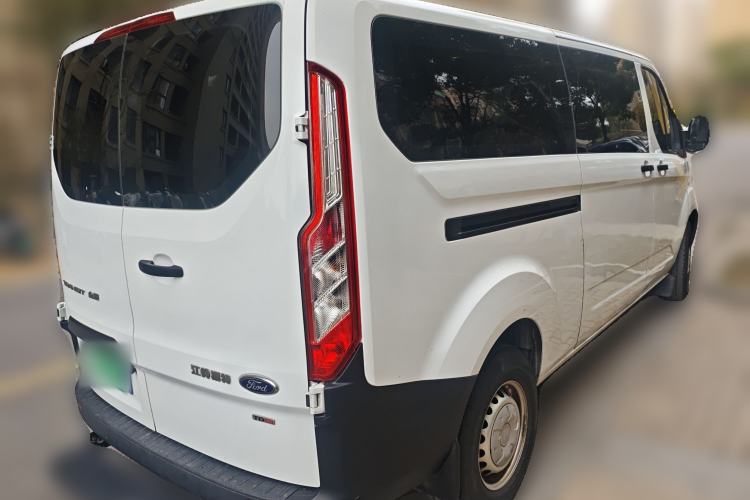 Used Ford Transit 2020 2.0T Diesel Multi-Function Commercial Vehicle Mid-Chassis Low-Roof Design with Dual Rear Doors Meeting China VI Emission Standards Rear Right 45 Deg