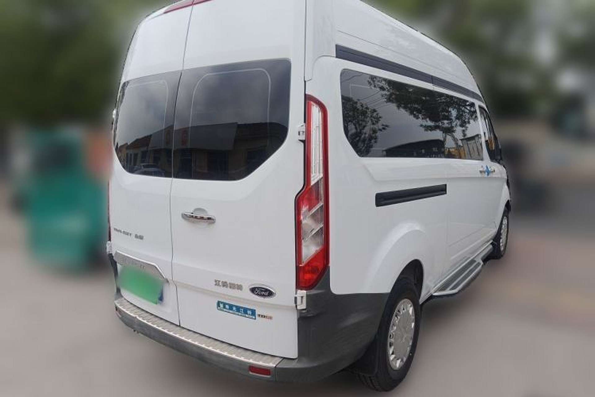 Used Ford Transit 2020 2.0T Diesel Commercial & Travel Mid-axle Mid-roof 10–12 Seats China VI Rear Right 45 Deg