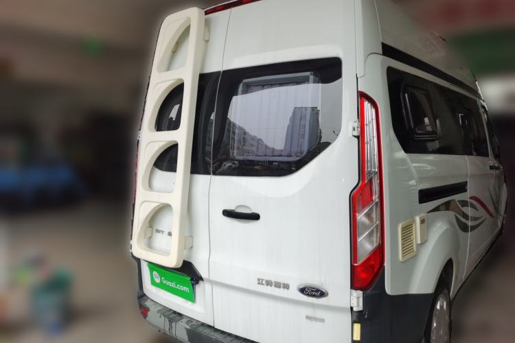 Used Ford Transit 2020 2.0T Gasoline Automatic Multi-Function Commercial Vehicle Mid-axle Low-roof Design with Dual Rear Doors Meeting China VI Emission Standards Rear Right 45 Deg