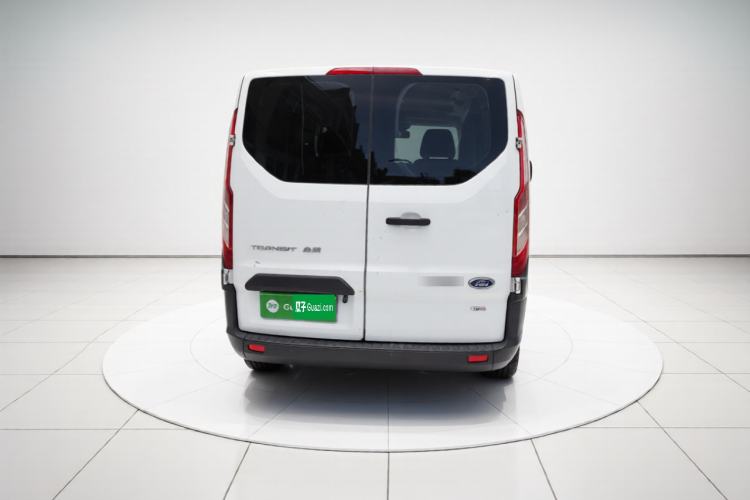 Used Ford Transit 2020 2.0T Diesel Multi-Function Commercial Vehicle Mid-Chassis Low-Roof Design with Dual Rear Doors Meeting China VI Emission Standards Rear
