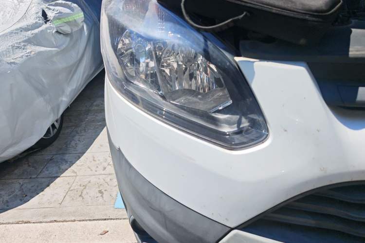 Used Ford Transit  Right Front Headlight
