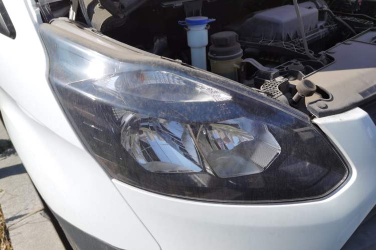 Used Ford Transit 2020 2.0T Gasoline Commercial & Travel Version Mid-Drive Mid-Roof 10–12 Seats China VI Standard Right Front Headlight