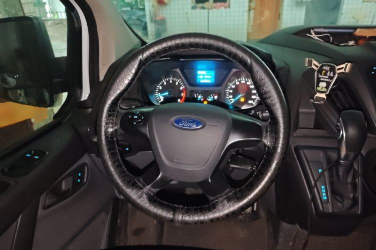 Used Ford Transit 2020 2.0T Gasoline Automatic Multi-Function Commercial Vehicle Mid-Drive Low-Roof Lift-Up Tailgate China V Standard Steering Wheel