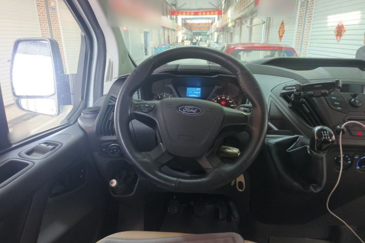 Used Ford Transit 2020 2.0T Gasoline Multi-Function Commercial Vehicle Mid-Drive Low-Roof Design with Dual Rear Doors Meeting China VI Emission Standards Steering Wheel