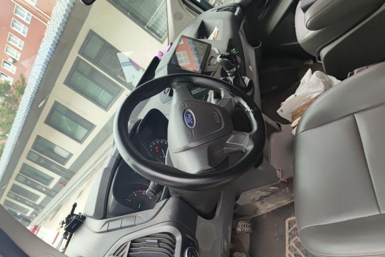 Used Ford Transit 2020 2.0T Diesel Multi-Function Commercial Vehicle Mid-Chassis Low-Roof Design with Dual Rear Doors Emission Standard China V Steering Wheel