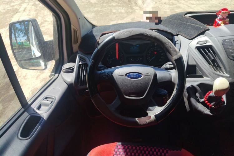 Used Ford Transit 2020 2.0T Gasoline Multi-Function Commercial Vehicle Mid-Drive Low-Roof Design with Dual Rear Doors Meeting China VI Emission Standards Steering Wheel