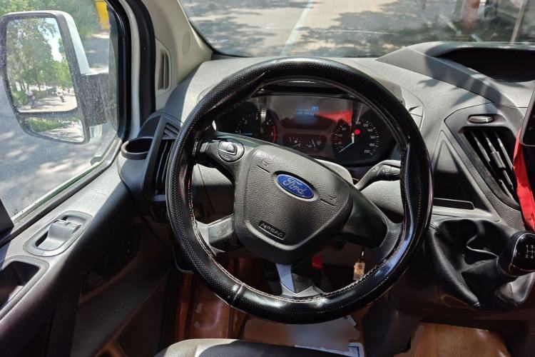 Used Ford Transit 2020 2.0T Diesel Commercial & Travel Mid-axle Mid-roof 10–12 Seats China VI Steering Wheel