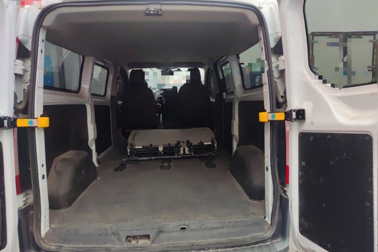 Used Ford Transit 2020 2.0T Diesel Multi-Function Commercial Vehicle Mid-Chassis Low-Roof Design with Dual Rear Doors Emission Standard China V Trunk
