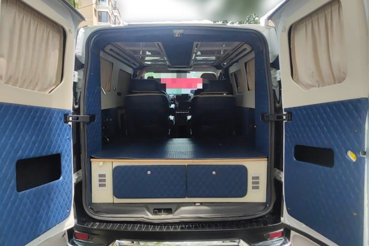 Used Ford Transit 2020 2.0T Diesel Multi-Function Commercial Vehicle Mid-Chassis Low-Roof Design with Dual Rear Doors Emission Standard China V Trunk