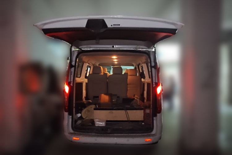 Used Ford Transit 2020 2.0T Gasoline Automatic Multi-Function Commercial Vehicle Mid-Drive Low-Roof Lift-Up Tailgate China V Standard Trunk