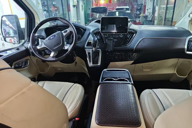 Used Ford Transit 2021 2.0T Gasoline Automatic Advanced Commercial Van Mid-Body Mid-Roof 7-Seater China VI Standard Center Console