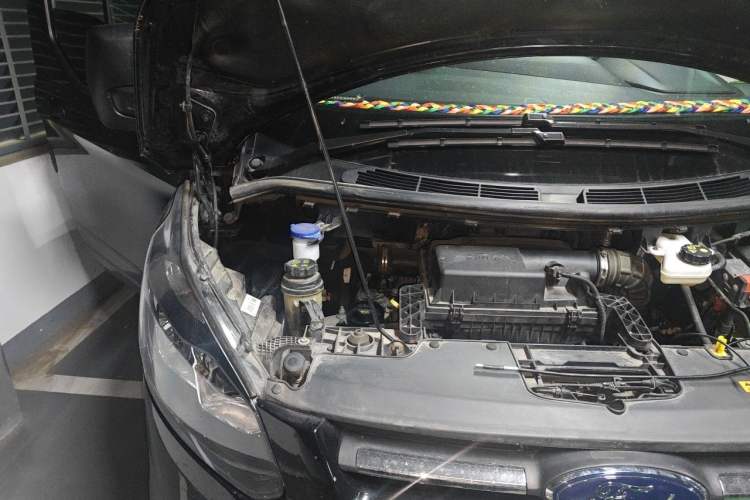 Used Ford Transit  Engine Bay Right