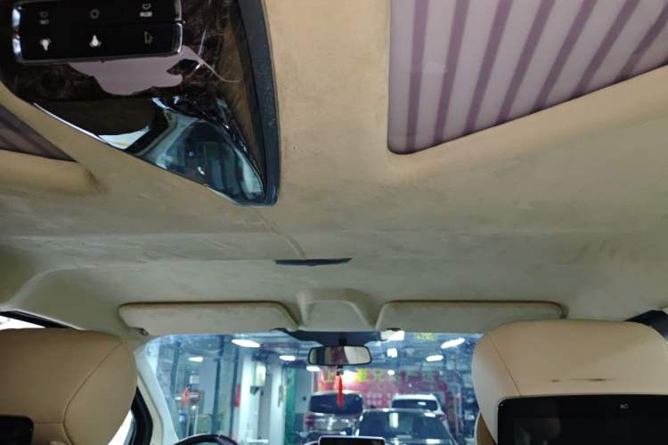 Used Ford Transit 2021 2.0T Gasoline Automatic Advanced Commercial Van Mid-Body Mid-Roof 7-Seater China VI Standard Headliner