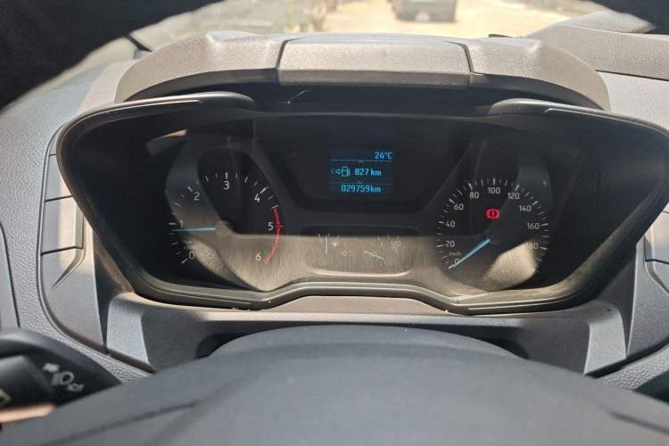 Used Ford Transit 2021 2.0T Diesel Manual Advanced Commercial Traveler Mid-axle Mid-roof 7-Seater China VI Instrument Cluster