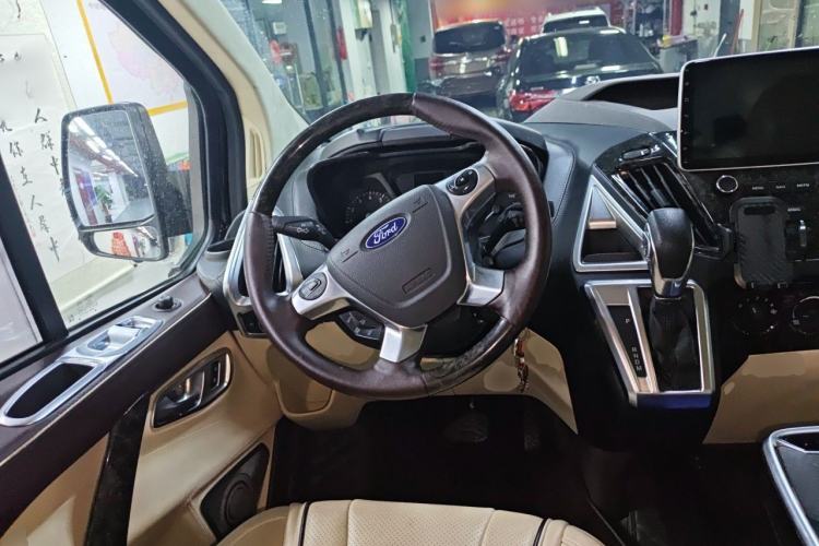 Used Ford Transit 2021 2.0T Gasoline Automatic Advanced Commercial Van Mid-Body Mid-Roof 7-Seater China VI Standard Steering Wheel