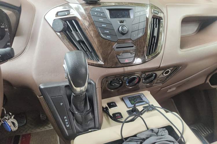 Used Ford Transit  Audio And AC Panel