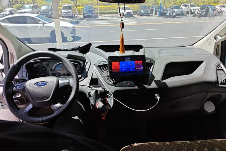 Used Ford Transit  Center Console