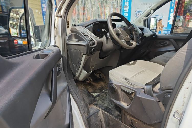 Used Ford Transit 2021 2.0T Diesel Manual Advanced Commercial Traveler Mid-axle Mid-roof 7-Seater China VI Driver Seat