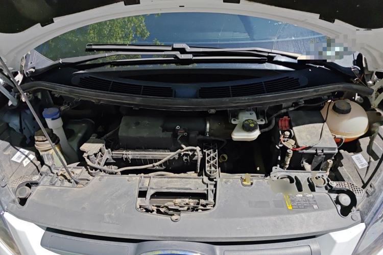 Used Ford Transit  Engine Bay