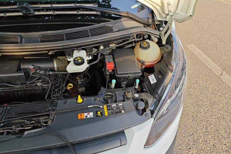 Used Ford Transit  Engine Bay Left