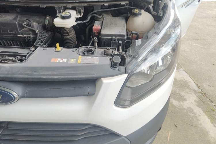 Used Ford Transit  Engine Bay Left