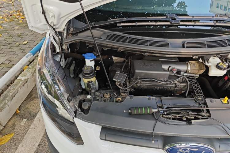 Used Ford Transit  Engine Bay Right