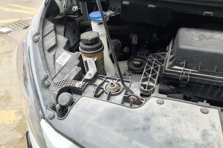 Used Ford Transit  Engine Bay Right