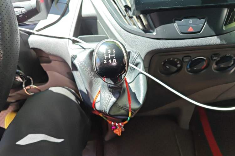 Used Ford Transit  Gear Lever