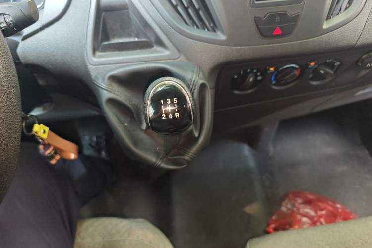 Used Ford Transit  Gear Lever