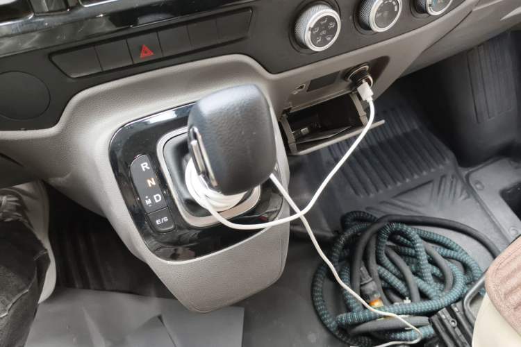 Used Ford Transit  Gear Lever