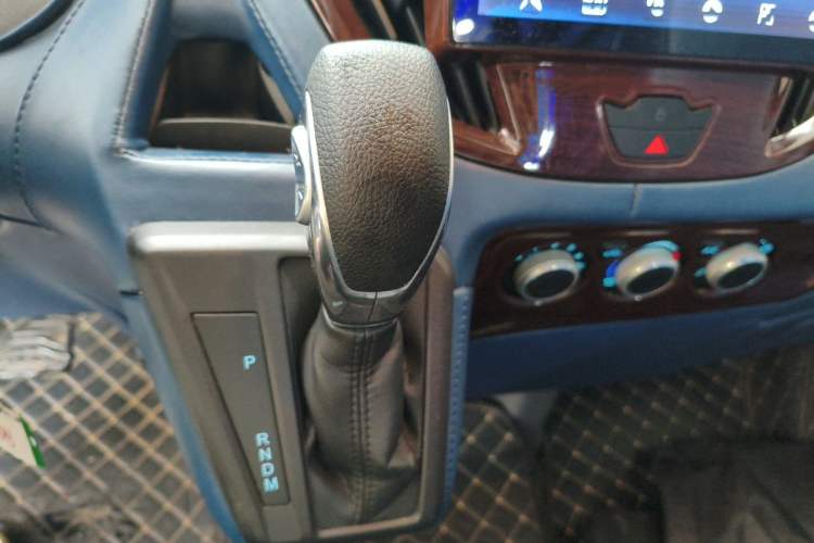 Used Ford Transit  Gear Lever