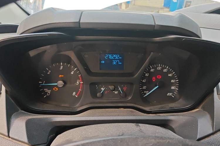 Used Ford Transit 2021 2.0T Diesel Manual Advanced Commercial Traveler Mid-axle Mid-roof 7-Seater China VI Instrument Cluster