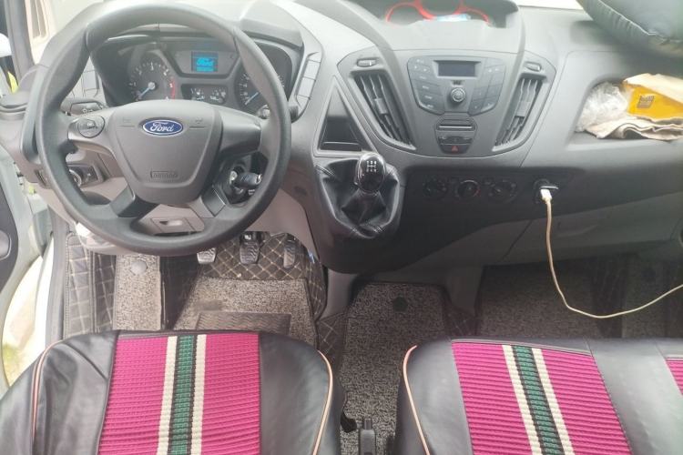 Used Ford Transit 2021 2.0T Diesel Manual Advanced Commercial Traveler Mid-axle Mid-roof 7-Seater China VI Interior 2
