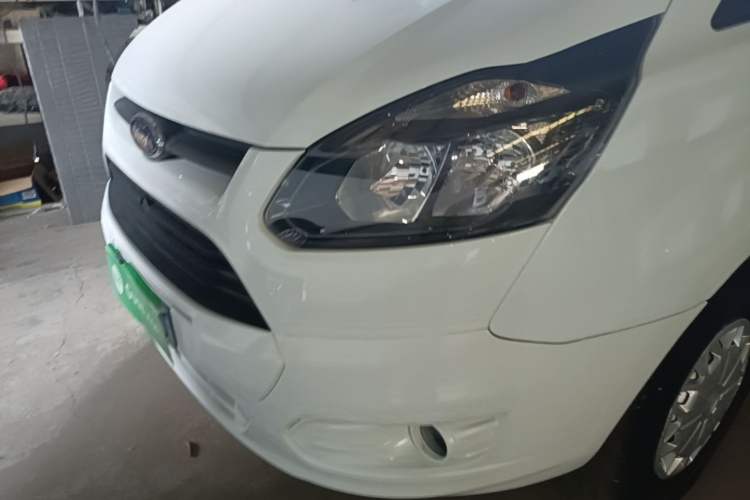 Used Ford Transit 2021 2.0T Diesel Manual Advanced Commercial Traveler Mid-Chassis Mid-Roof 9-Seater China VI Left Front Headlight