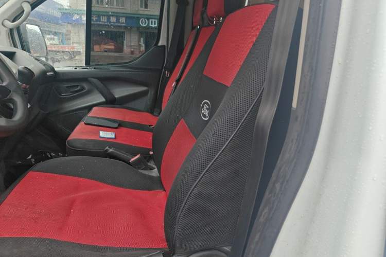 Used Ford Transit 2021 2.0T Diesel Manual Advanced Commercial Traveler Mid-axle Mid-roof 7-Seater China VI Left Rear Seat