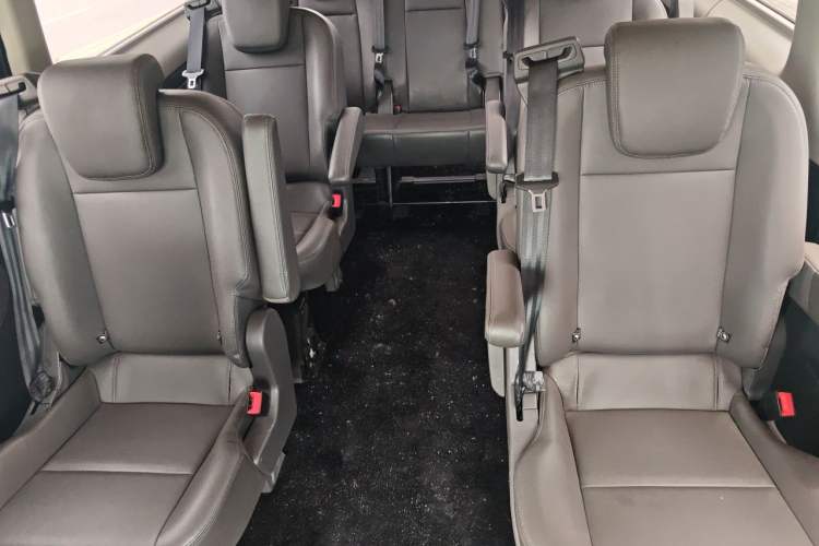 Used Ford Transit 2021 2.0T Diesel Manual Advanced Commercial Traveler Mid-Chassis Mid-Roof 9-Seater China VI Left Rear Seat