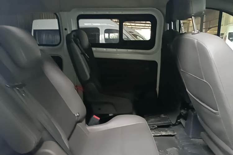Used Ford Transit 2021 2.0T Diesel Manual Advanced Commercial Traveler Mid-Chassis Mid-Roof 9-Seater China VI Left Rear Seat