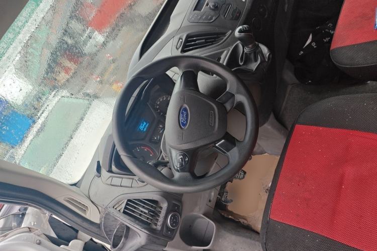 Used Ford Transit 2021 2.0T Diesel Manual Advanced Commercial Traveler Mid-axle Mid-roof 7-Seater China VI Steering Wheel
