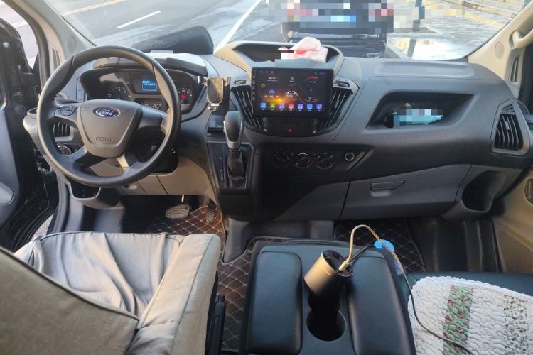 Used Ford Transit 2022 2.0T Gasoline Automatic Multi-Function Commercial Vehicle Mid-axle Low-Roof Design with Dual Rear Doors Meeting China VI Emission Standards Center Console