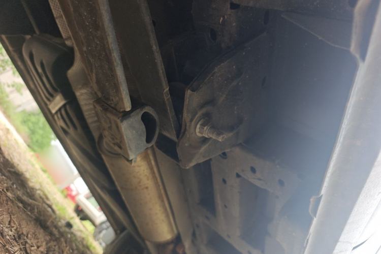 Used Ford Transit 2022 2.0T Gasoline Automatic Multi-Function Commercial Vehicle Mid-axle Low-Roof Lift-Up Tailgate China VI Standard Chassis Rear Right